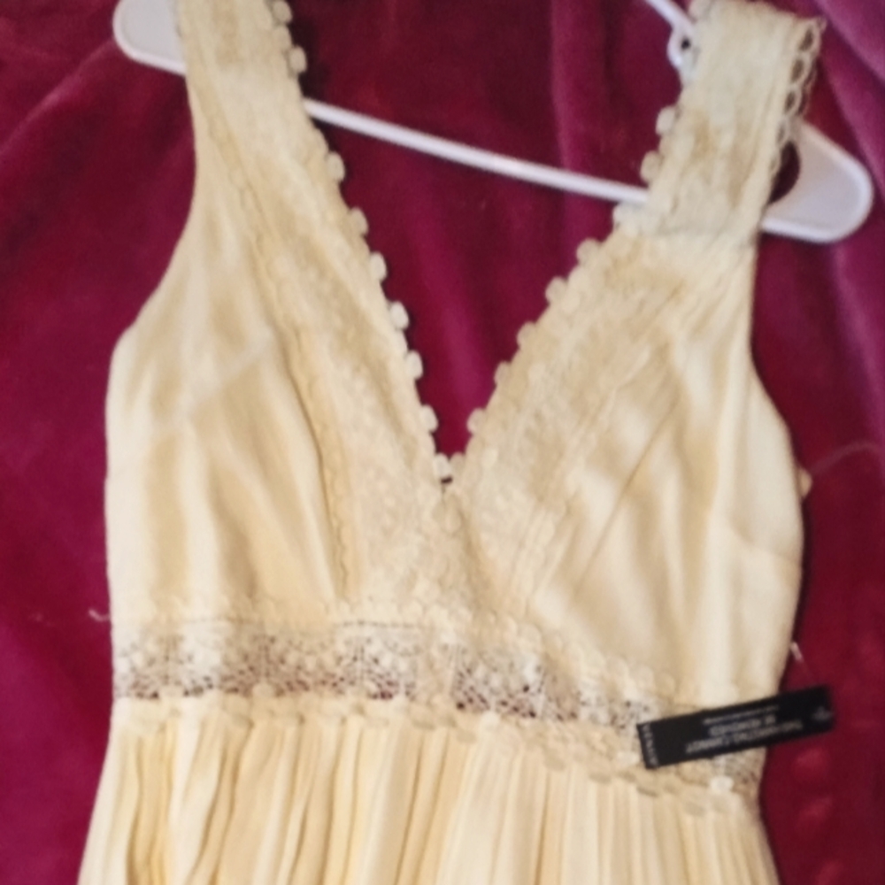 Venus maxi dress size large